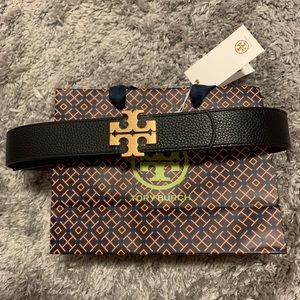 Tory Burch 1.5"  Reversible Logo Belt.